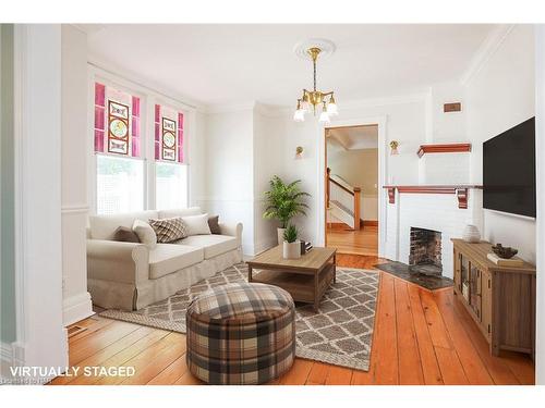 129 Johnson Street, Niagara-On-The-Lake, ON - Indoor Photo Showing Living Room With Fireplace