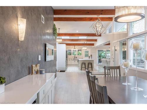 2 Mallette Crescent, Niagara-On-The-Lake, ON - Indoor Photo Showing Dining Room