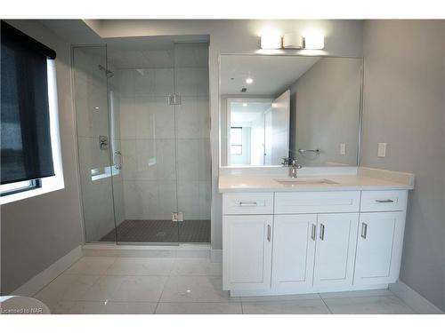 409-300G Fourth Avenue, St. Catharines, ON - Indoor Photo Showing Bathroom