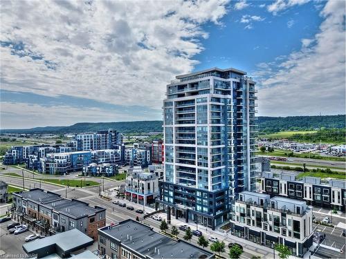 1611-385 Winston Road, Grimsby, ON - Outdoor With View