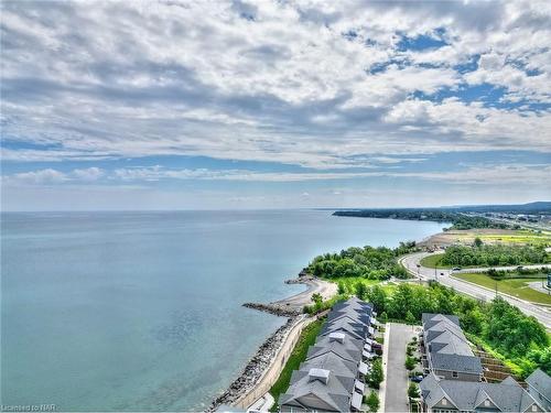 1611-385 Winston Road, Grimsby, ON - Outdoor With Body Of Water With View