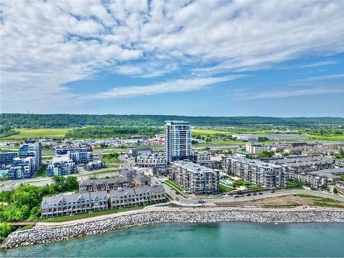 1611-385 Winston Road, Grimsby, ON - Outdoor With Body Of Water With View