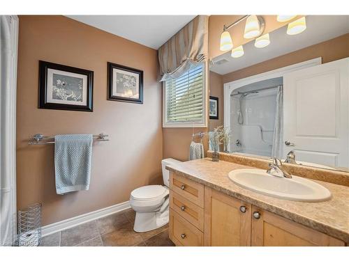 1270 Niagara Stone Road, Niagara-On-The-Lake, ON - Indoor Photo Showing Bedroom