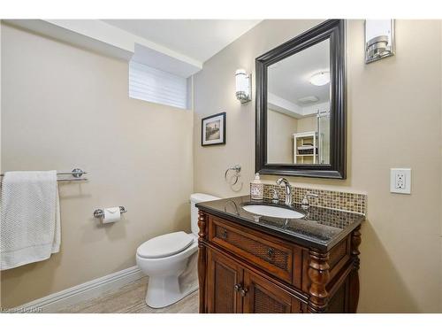 1270 Niagara Stone Road, Niagara-On-The-Lake, ON - Indoor Photo Showing Bathroom