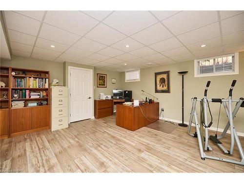 2 Seyval Place, Niagara-On-The-Lake, ON - Indoor Photo Showing Gym Room