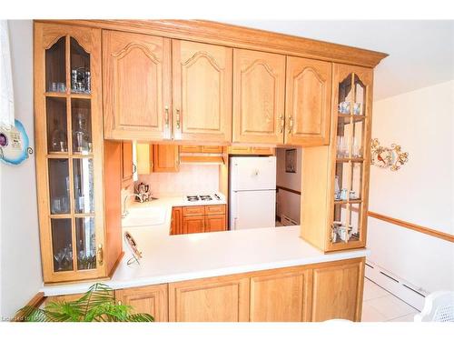 79 Kilgour Avenue, Welland, ON - Indoor Photo Showing Kitchen