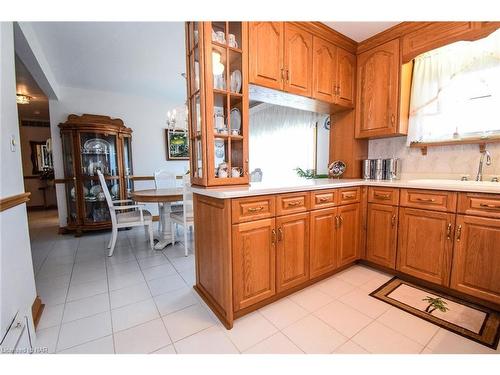 79 Kilgour Avenue, Welland, ON - Indoor Photo Showing Kitchen