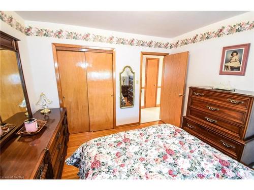 79 Kilgour Avenue, Welland, ON - Indoor Photo Showing Bedroom