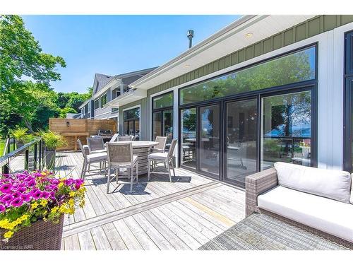 751 Lakeshore Road, Fort Erie, ON - Outdoor With Deck Patio Veranda With Exterior