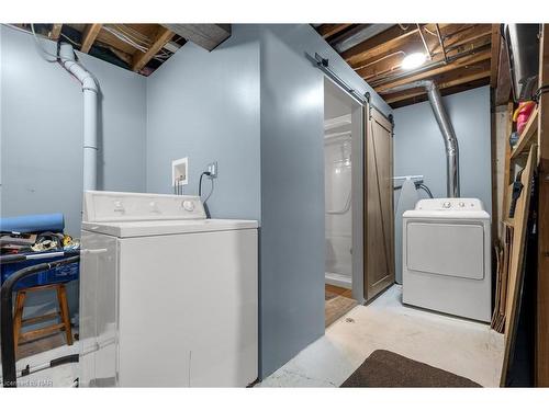 43-302 Vine Street, St. Catharines, ON - Indoor Photo Showing Laundry Room