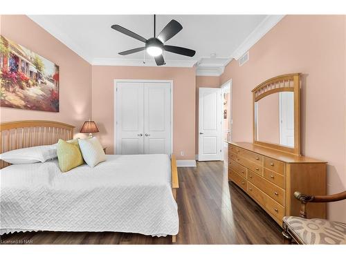 78 Angela Crescent, Niagara-On-The-Lake, ON - Indoor Photo Showing Bedroom