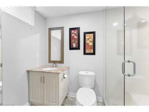 78 Angela Crescent, Niagara-On-The-Lake, ON - Indoor Photo Showing Bathroom