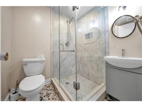 89 Ambleside Drive Sw, Brampton, ON - Indoor Photo Showing Bathroom