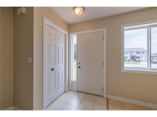 39 Saturn Road, Port Colborne, ON - Indoor Photo Showing Other Room