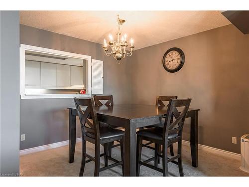 2502-701 Geneva Street, St. Catharines, ON - Indoor Photo Showing Dining Room