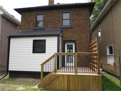 24 Elmview Street E, Welland, ON - Outdoor With Exterior