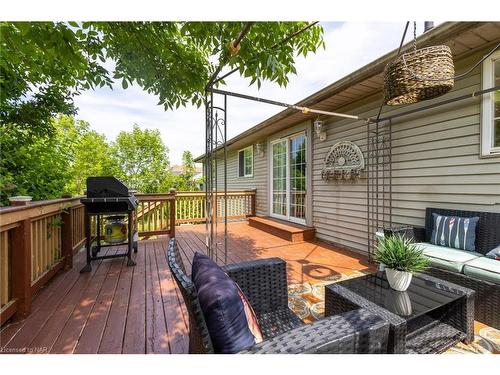 107 Colbeck Drive, Welland, ON - Outdoor With Deck Patio Veranda With Exterior