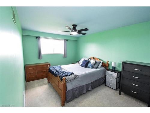 155 East West Line Road, Niagara-On-The-Lake, ON - Indoor Photo Showing Bedroom