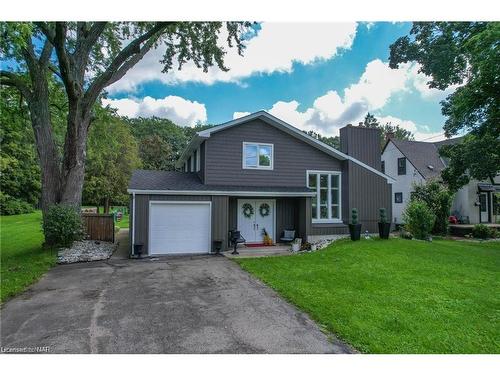 376 Aqueduct Street, Welland, ON - Outdoor With Facade