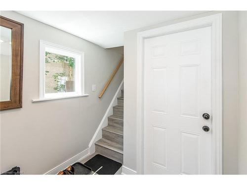 20 Patsy Avenue, Welland, ON - Indoor Photo Showing Other Room