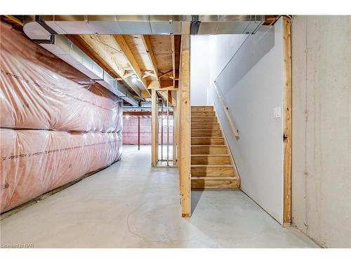 7209 Parsa Street, Niagara Falls, ON - Indoor Photo Showing Basement