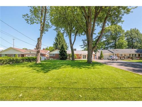 5580 Belmont Avenue, Niagara Falls, ON - Outdoor