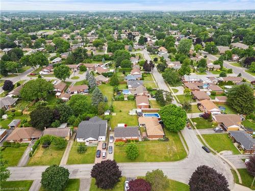 3533 Gainsborough Avenue, Niagara Falls, ON - Outdoor With View