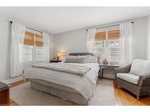 120 Edgar Street, Welland, ON - Indoor Photo Showing Bedroom