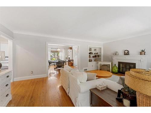 120 Edgar Street, Welland, ON - Indoor Photo Showing Living Room With Fireplace