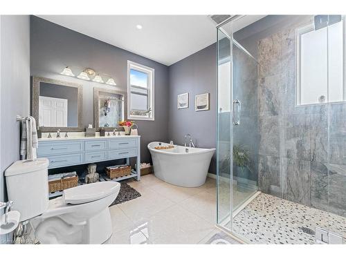 43 Dexter Street, St. Catharines, ON - Indoor Photo Showing Bathroom