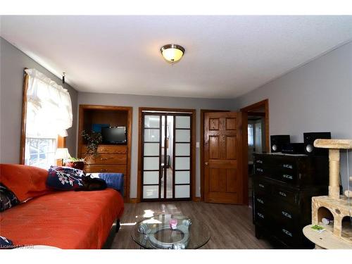 305 Cherrywood Avenue, Crystal Beach, ON - Indoor