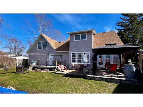 305 Cherrywood Avenue, Crystal Beach, ON - Outdoor