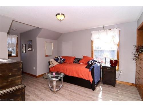 305 Cherrywood Avenue, Crystal Beach, ON - Indoor Photo Showing Bedroom