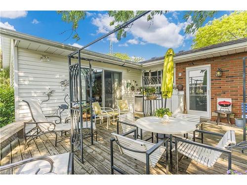 5 Larchwood Drive, St. Catharines, ON - Outdoor With Deck Patio Veranda With Exterior