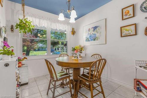 5 Larchwood Drive, St. Catharines, ON - Indoor Photo Showing Dining Room