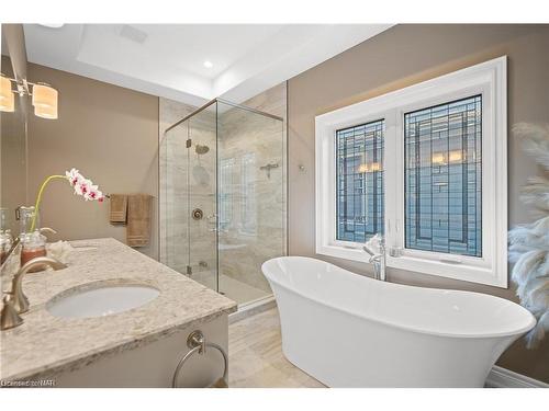 87 Butlers Drive N, Ridgeway, ON - Indoor Photo Showing Bathroom