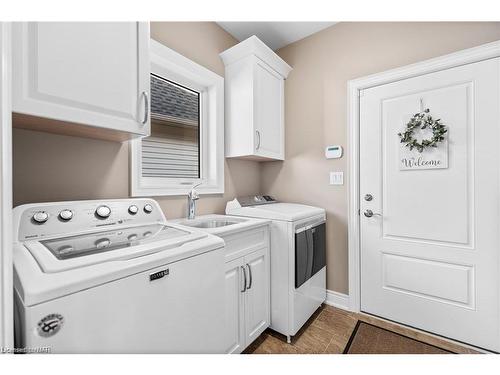 87 Butlers Drive N, Ridgeway, ON - Indoor Photo Showing Laundry Room