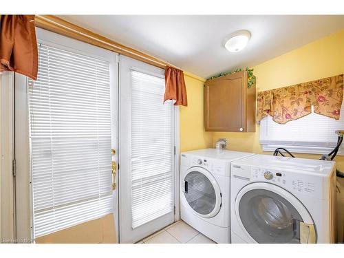 6191 Cadham Street, Niagara Falls, ON - Indoor Photo Showing Laundry Room