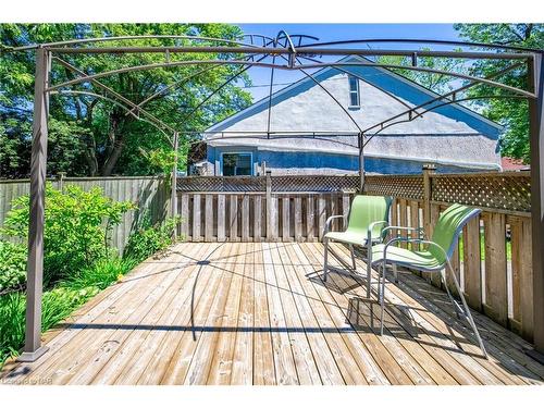 6191 Cadham Street, Niagara Falls, ON - Outdoor With Deck Patio Veranda With Exterior