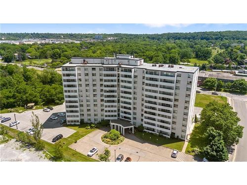 706-35 Towering Heights Boulevard, St. Catharines, ON - Outdoor With View