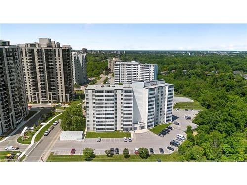 706-35 Towering Heights Boulevard, St. Catharines, ON - Outdoor With View