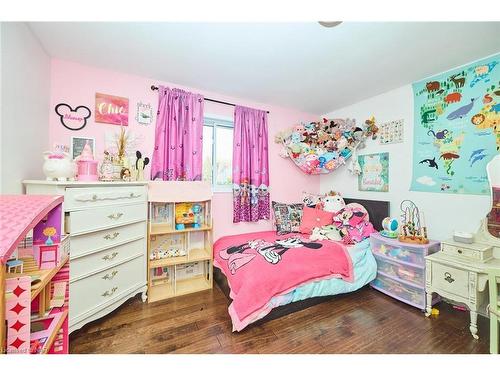 3674 Nigh Road, Ridgeway, ON - Indoor Photo Showing Bedroom