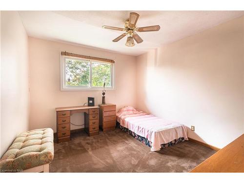 409 First Avenue, Welland, ON - Indoor Photo Showing Bedroom