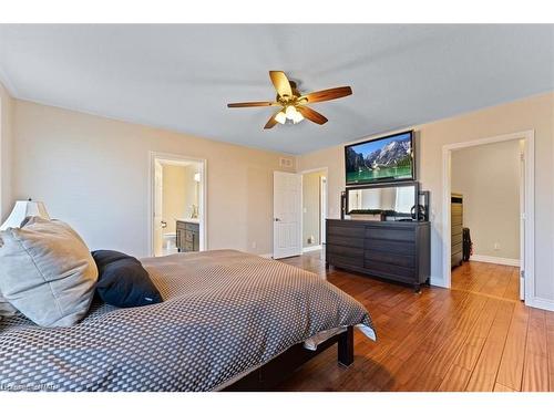 5 Battle Street, Thorold, ON - Indoor Photo Showing Bedroom