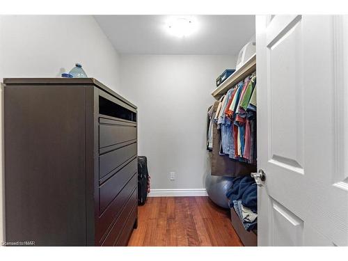 5 Battle Street, Thorold, ON - Indoor Photo Showing Other Room