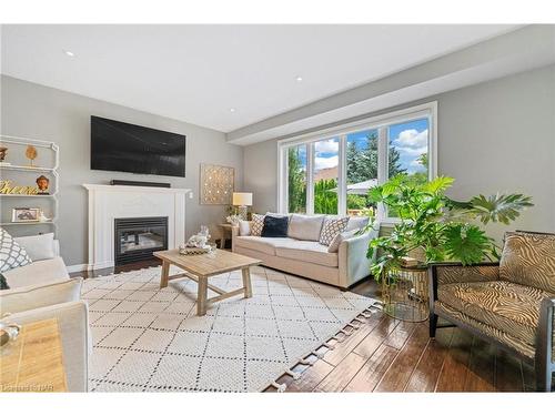 9 Angels Drive, Niagara-On-The-Lake, ON - Indoor Photo Showing Living Room With Fireplace