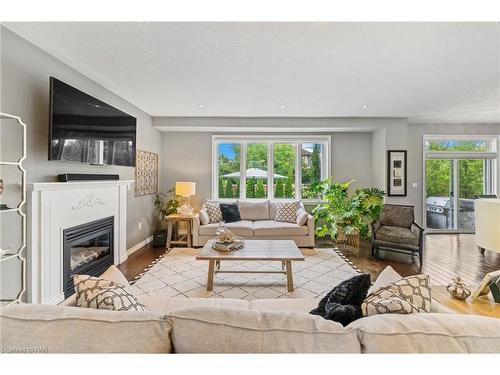 9 Angels Drive, Niagara-On-The-Lake, ON - Indoor Photo Showing Living Room With Fireplace
