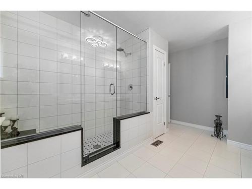 9 Angels Drive, Niagara-On-The-Lake, ON - Indoor Photo Showing Bathroom