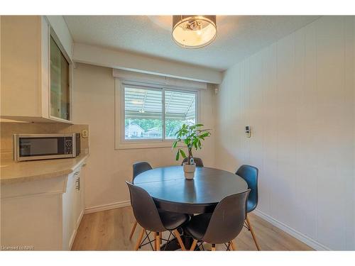 13 Janet Street, Port Colborne, ON - Indoor Photo Showing Dining Room