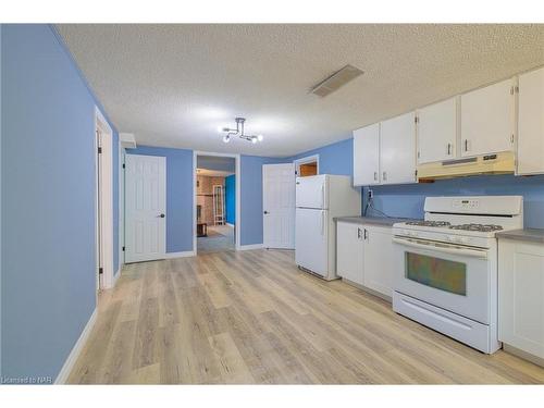 13 Janet Street, Port Colborne, ON - Indoor Photo Showing Kitchen